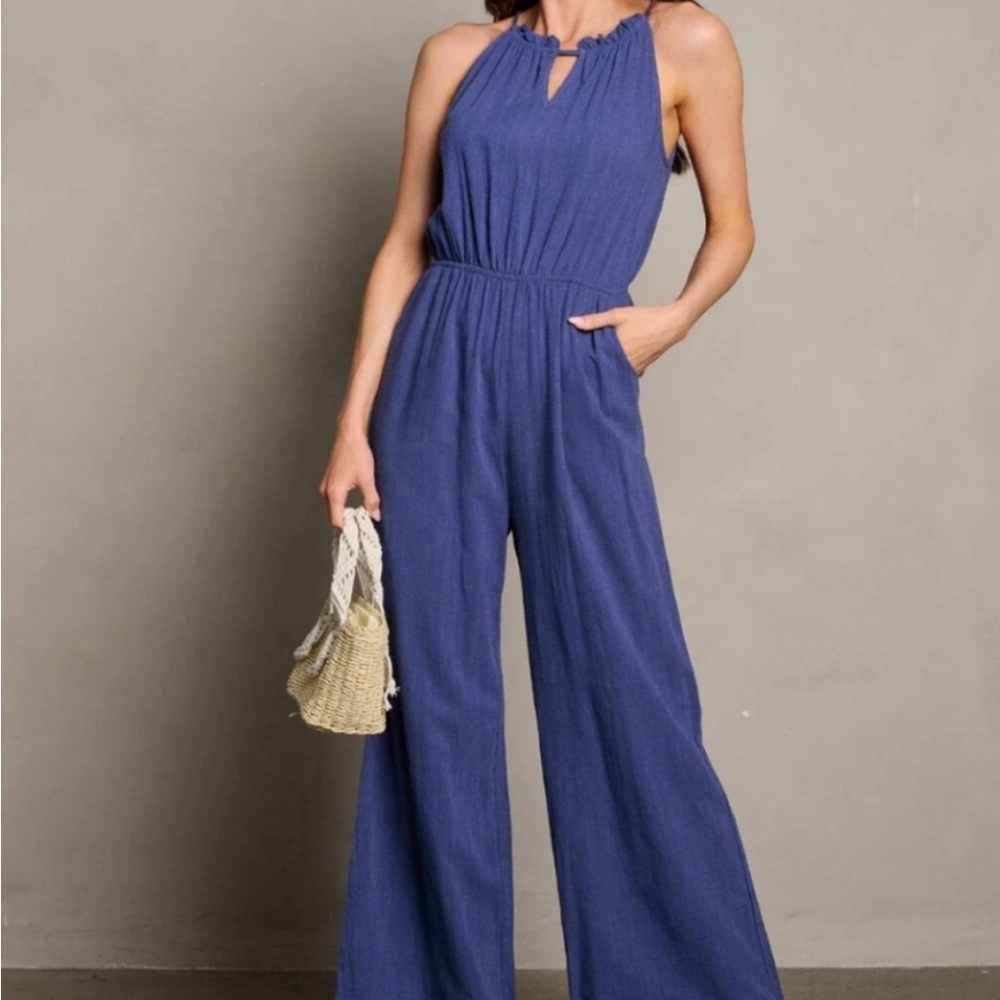 NWOT WOMEN'S ELEGANT SLEEVELESS ELASTIC JUMPSUIT WAIST WIDE LEG WITH POCKETS